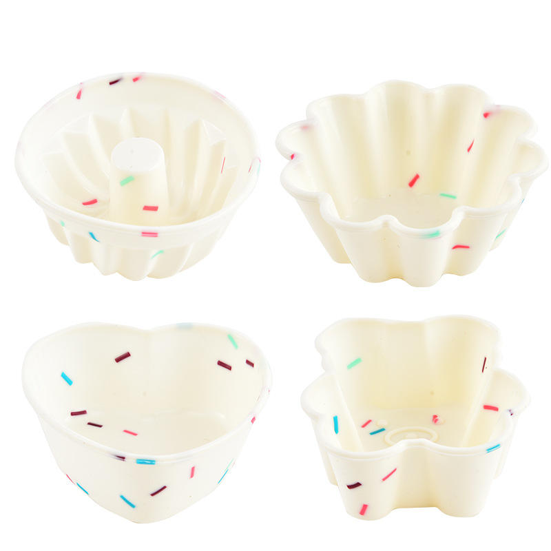 Kingwise 4-Piece Set Mini Chiffon Silicone Muffin Cups Mold Creative DIY Heart Flower Bear Design Macron Candy Color Cake Tools