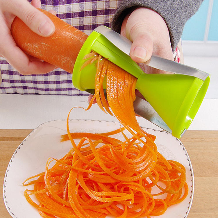 Kingwise Wholesale 4-in-1 Spiral Funnel Shredder 4 Types of Blades Kitchen Spiral Vegetable Slicer Salad Tool