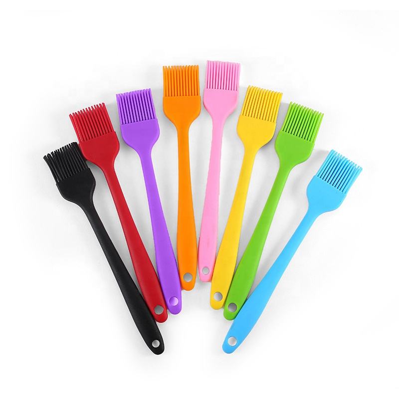 Kingwise Eco-Friendly One-Piece Silicone Non-Stick BBQ Oil Sauce Pastry Brush Baking Tools Dishwasher & Food Contact Safe
