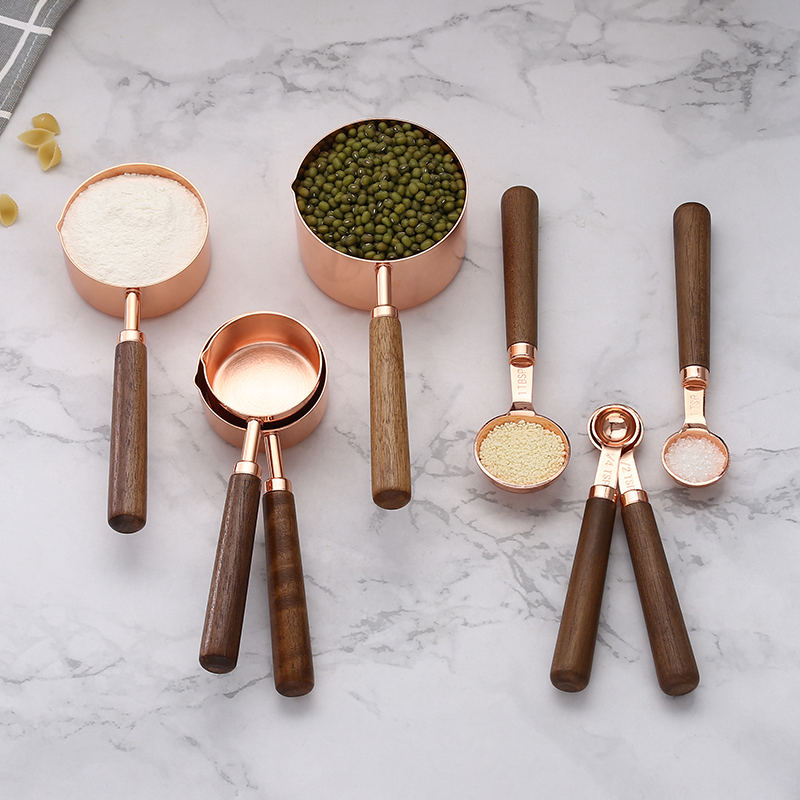 KINGWISE Rose Gold Stainless Measuring Spoons Set 8 Hot Sale Kitchen Metal Measuring Spoon Cups Wood Handle High Measuring Tools