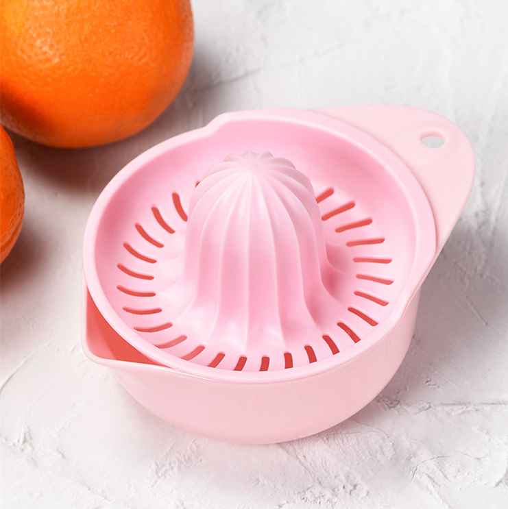 Kingwise Hot Sale Kitchen Gadgets Multi Functional Manual PP Plastic Dishwasher Safe Citrus Lemon Orange Fruit Juicer Squeezer