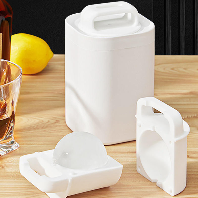 Kingwise Hot Sale Silicone Eco-Friendly Ice Cream Maker & Whiskey Round Ice Cube Tray with Lid Manual Ice Ball Mold Custom Logo