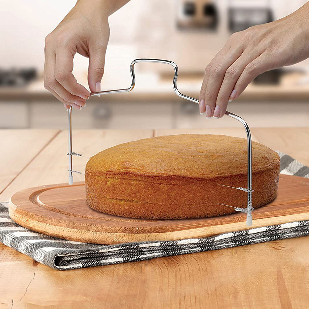 Kingwise Kitchen Baking Accessories Stainless Steel One Piece Knife Pastry Divider Cake Cutter Server Cake Slicer